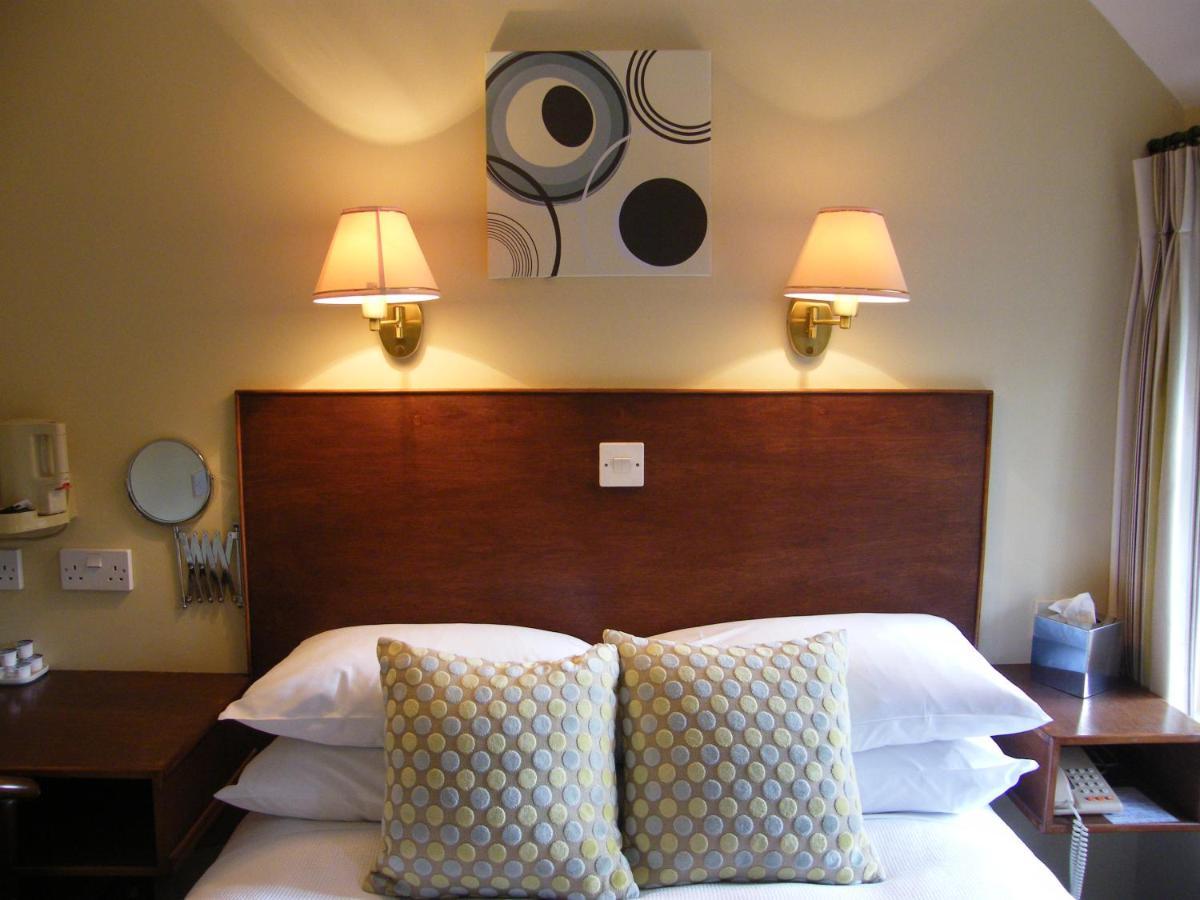 Tumbling Weir Hotel Ottery St Mary Exteriör bild