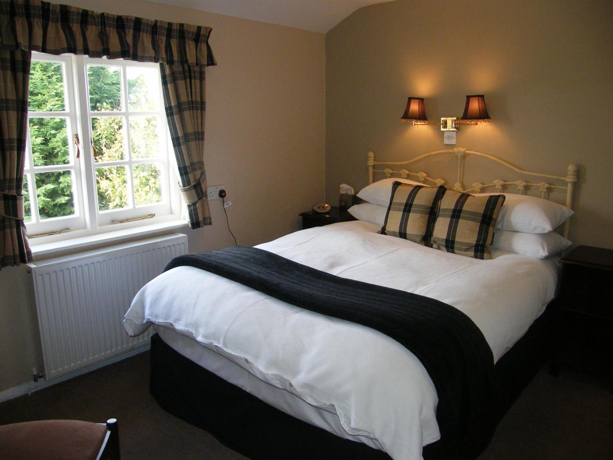 Tumbling Weir Hotel Ottery St Mary Exteriör bild