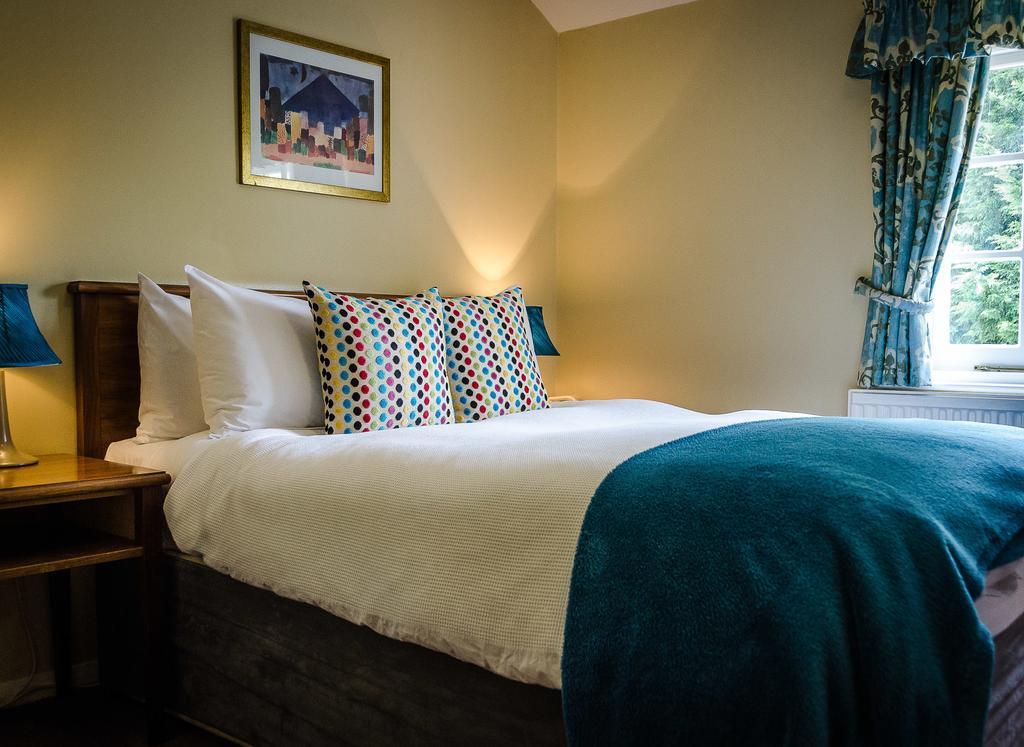 Tumbling Weir Hotel Ottery St Mary Exteriör bild