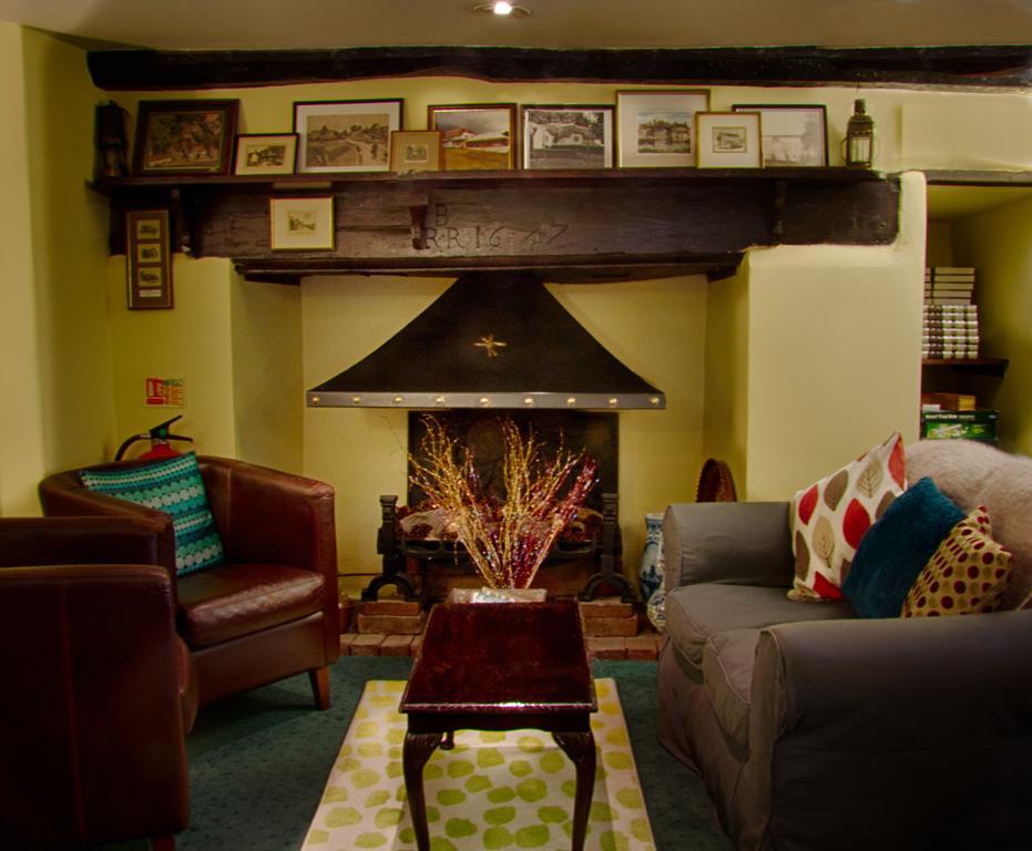 Tumbling Weir Hotel Ottery St Mary Exteriör bild